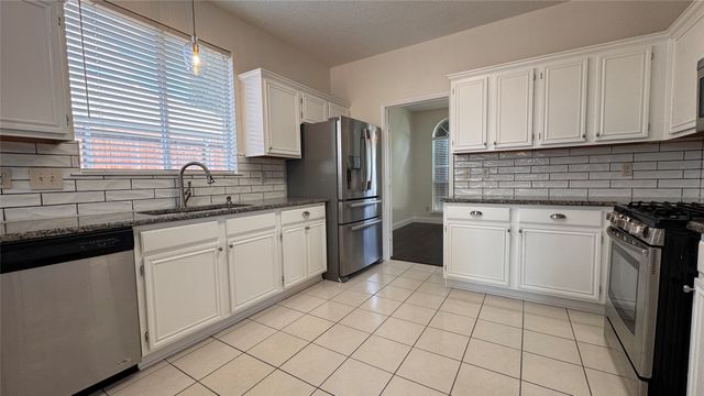 1218 Heritage Parkway S, Allen, TX 75002