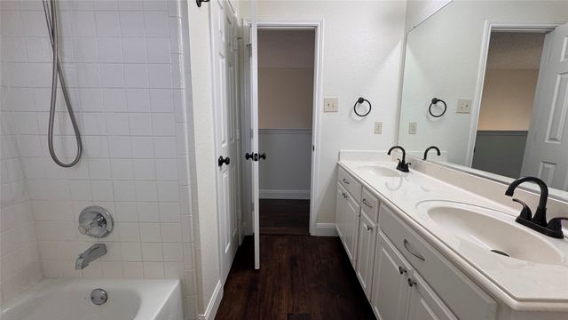 1218 Heritage Parkway S, Allen, TX 75002