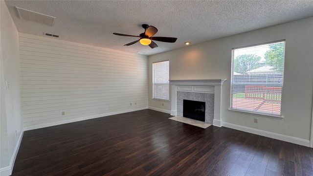 1218 Heritage Parkway S, Allen, TX 75002