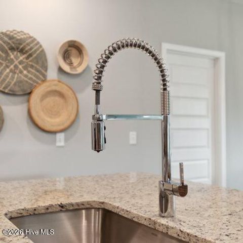 1013 Harbor Drive, Calabash, NC 28467