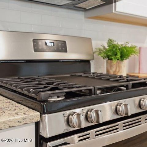 1013 Harbor Drive, Calabash, NC 28467