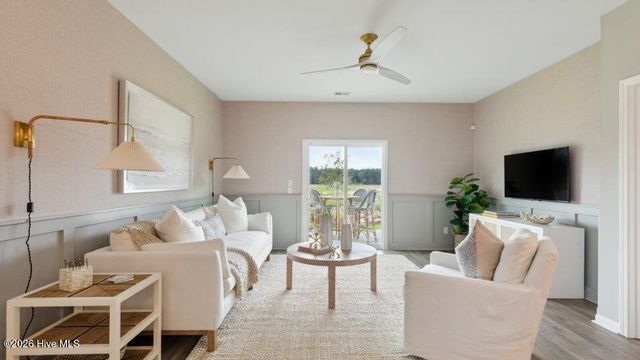 1013 Harbor Drive, Calabash, NC 28467