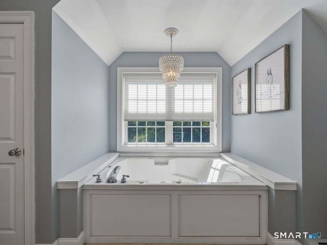 15 Fox Ridge Lane, Hebron, CT 06248