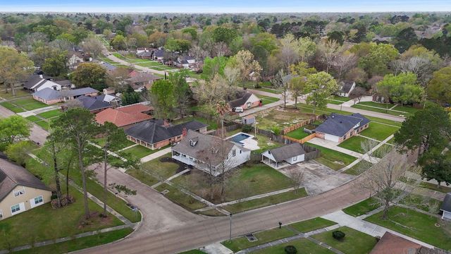 4808 Mobile Dr, Baton Rouge, LA 70817
