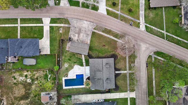 4808 Mobile Dr, Baton Rouge, LA 70817