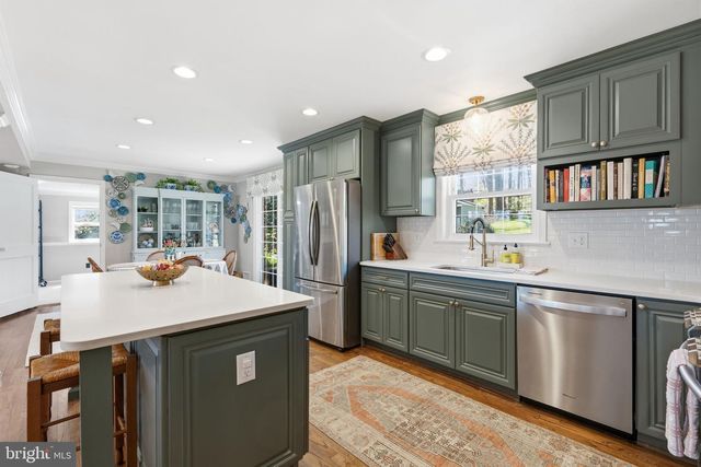 4908 KINGSTON DR, Annandale, VA 22003