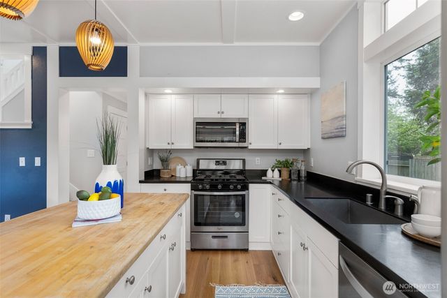 712 McPherson Street, Port Townsend, WA 98368