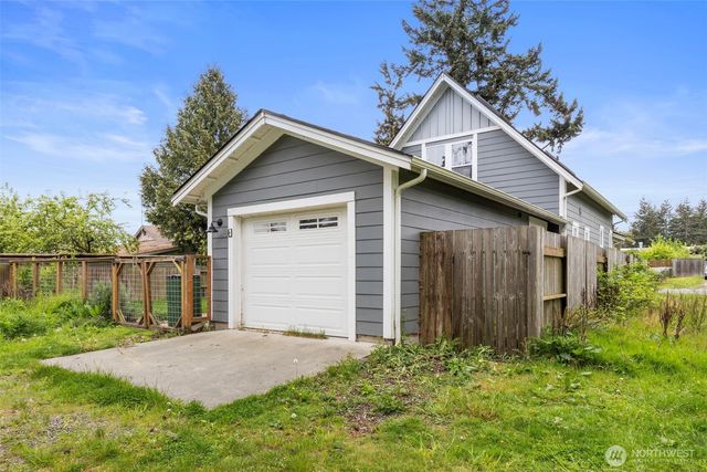712 McPherson Street, Port Townsend, WA 98368
