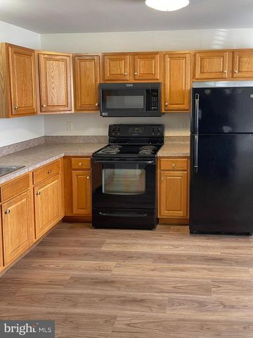 1853 SHADY OAK DR, Mount Joy, PA 17552