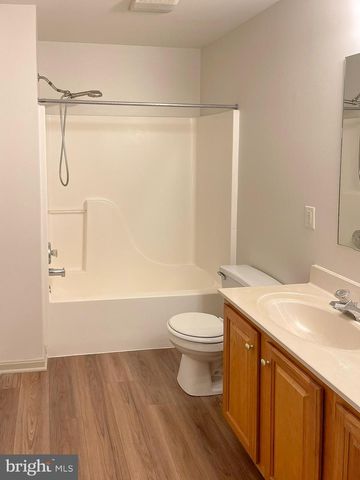 1853 SHADY OAK DR, Mount Joy, PA 17552