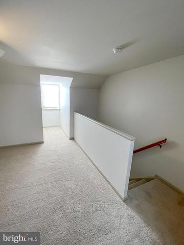 1853 SHADY OAK DR, Mount Joy, PA 17552