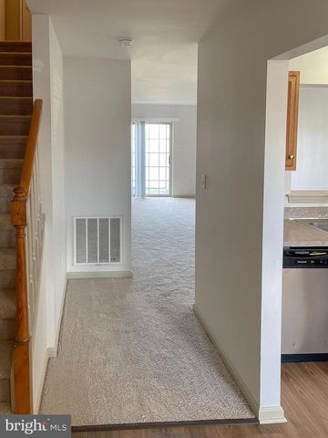 1853 SHADY OAK DR, Mount Joy, PA 17552