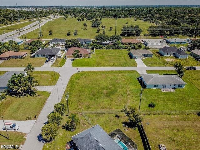 2308 NE 23rd PL, Cape Coral, FL 33909
