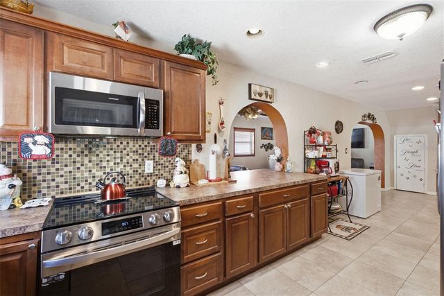 701 58TH AVENUE S, St Petersburg, FL 33705