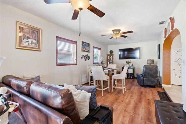 701 58TH AVENUE S, St Petersburg, FL 33705