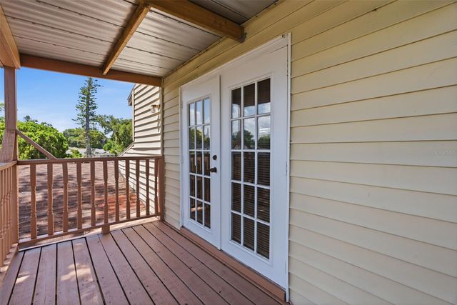 701 58TH AVENUE S, St Petersburg, FL 33705