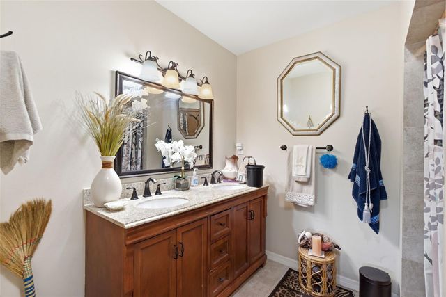 701 58TH AVENUE S, St Petersburg, FL 33705