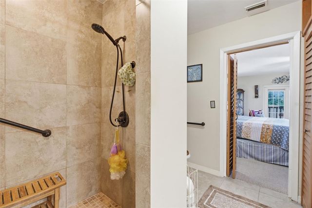701 58TH AVENUE S, St Petersburg, FL 33705