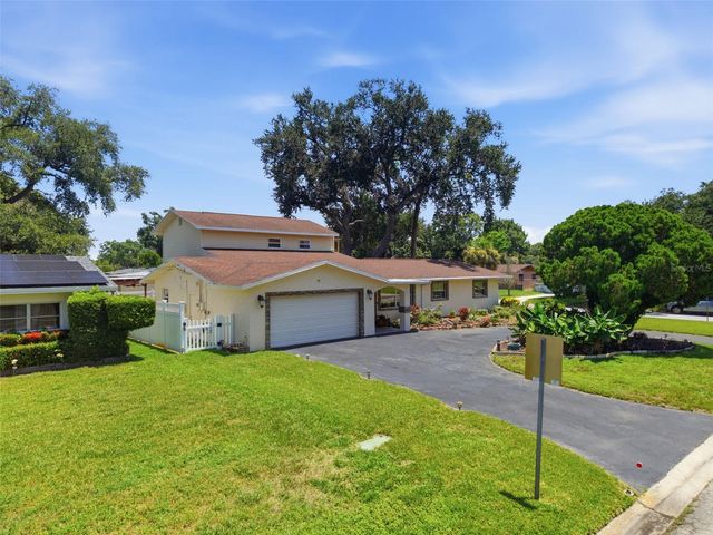 701 58TH AVENUE S, St Petersburg, FL 33705