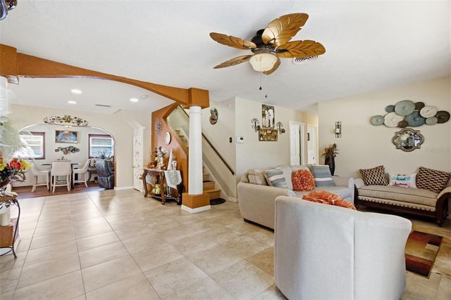701 58TH AVENUE S, St Petersburg, FL 33705