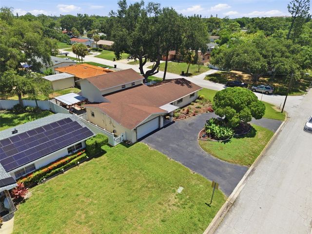 701 58TH AVENUE S, St Petersburg, FL 33705