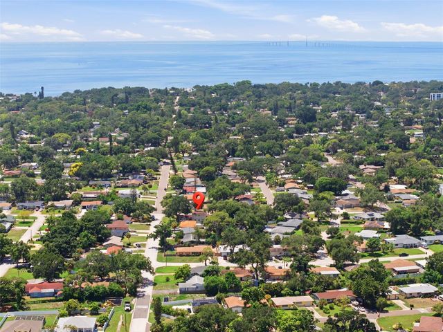 701 58TH AVENUE S, St Petersburg, FL 33705