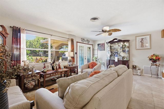 701 58TH AVENUE S, St Petersburg, FL 33705
