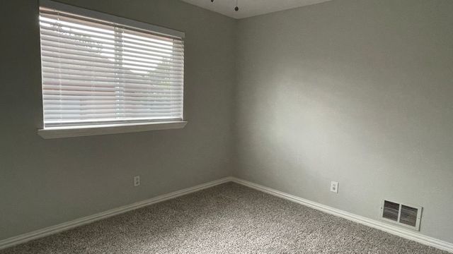 1477 Hampton Road, Grapevine, TX 76051