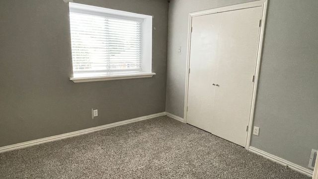1477 Hampton Road, Grapevine, TX 76051