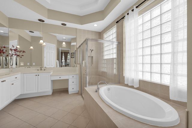 9377 Via Grande W, Wellington, FL 33411