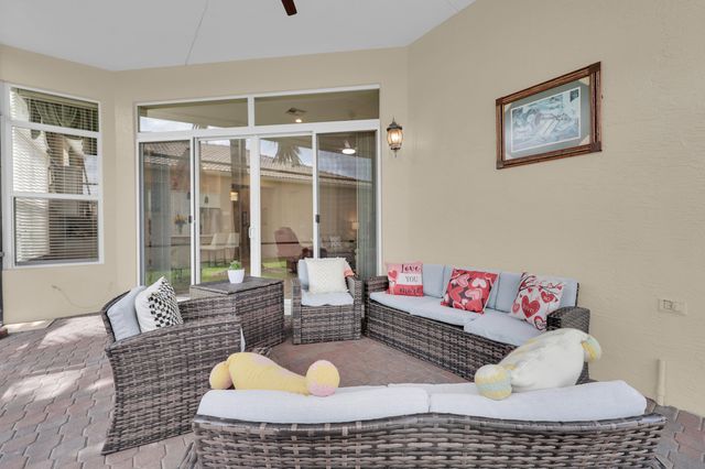 9377 Via Grande W, Wellington, FL 33411