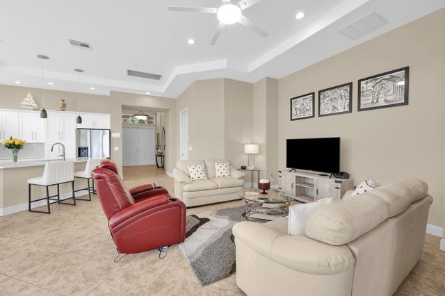 9377 Via Grande W, Wellington, FL 33411