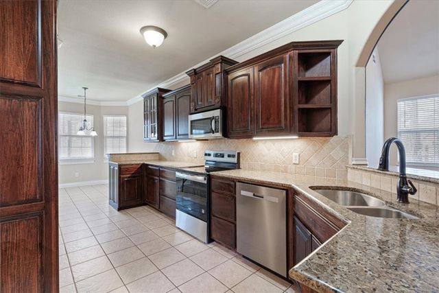 2 Feltwell Lane, Bella Vista, AR 72714