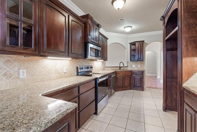 2 Feltwell Lane, Bella Vista, AR 72714