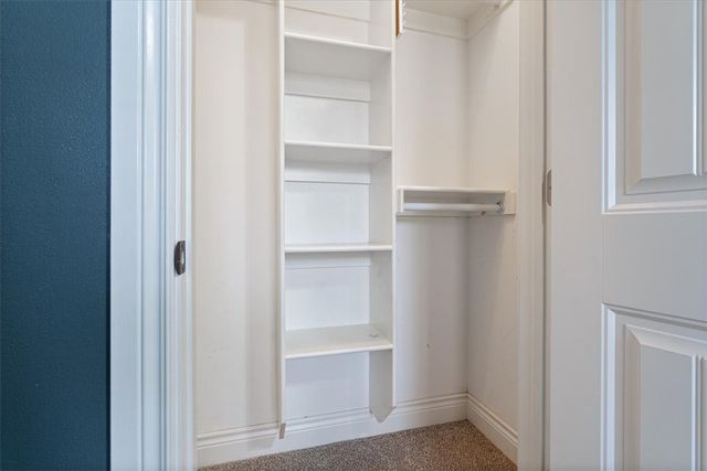 2 Feltwell Lane, Bella Vista, AR 72714