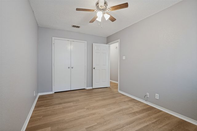 605 Reeves Lane, Kennedale, TX 76060