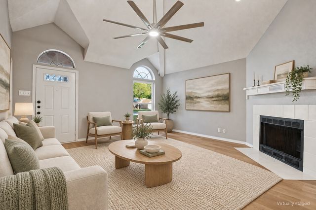 605 Reeves Lane, Kennedale, TX 76060