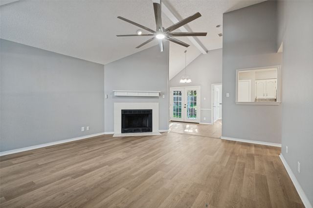 605 Reeves Lane, Kennedale, TX 76060