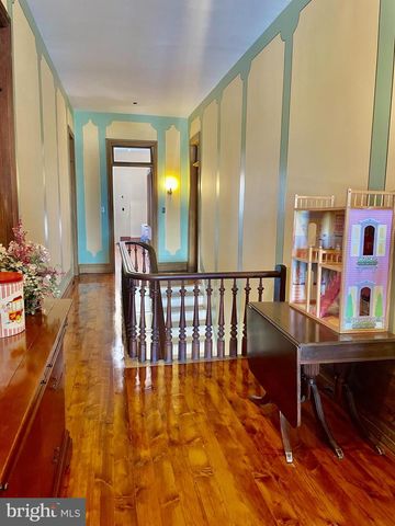 807 WEAVERTOWN RD, Myerstown, PA 17067