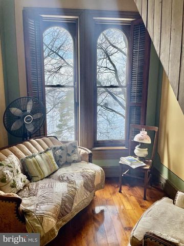 807 WEAVERTOWN RD, Myerstown, PA 17067