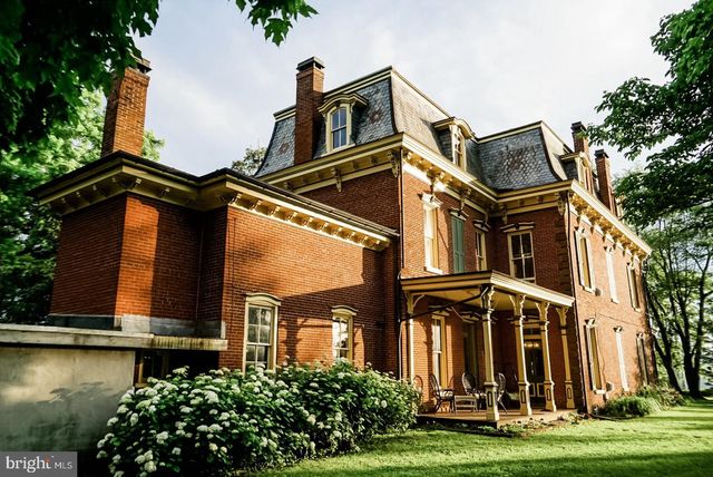 807 WEAVERTOWN RD, Myerstown, PA 17067