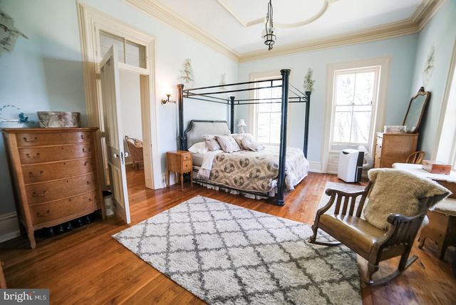 807 WEAVERTOWN RD, Myerstown, PA 17067