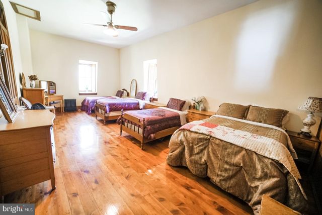 807 WEAVERTOWN RD, Myerstown, PA 17067