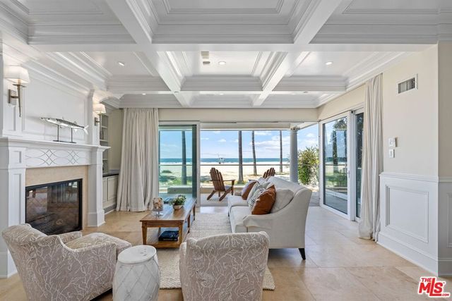 2705 Ocean Front Walk, Venice, CA 90291