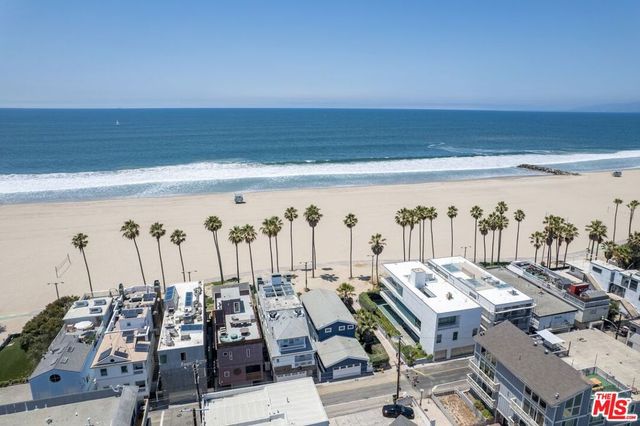 2705 Ocean Front Walk, Venice, CA 90291