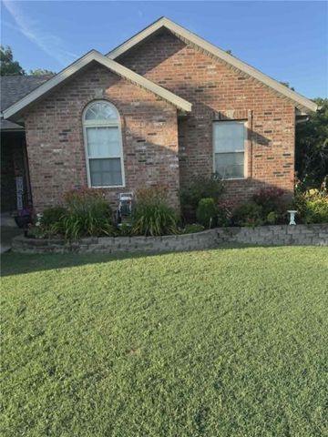 241 NW 66 Road, Clinton, MO 64735
