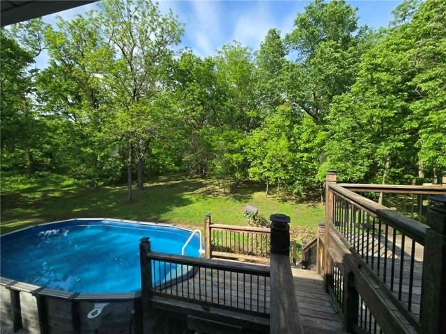 241 NW 66 Road, Clinton, MO 64735