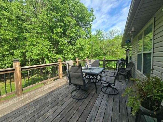 241 NW 66 Road, Clinton, MO 64735