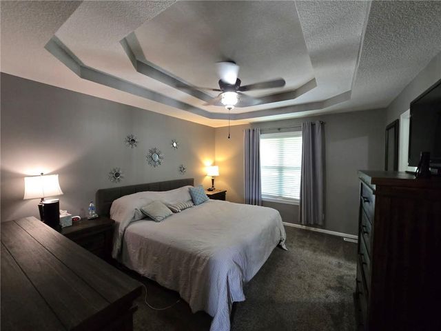 241 NW 66 Road, Clinton, MO 64735