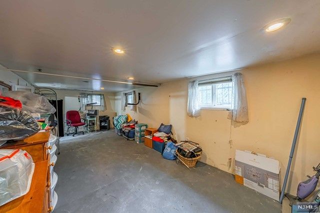 832 Linden Avenue, Ridgefield, NJ 07657